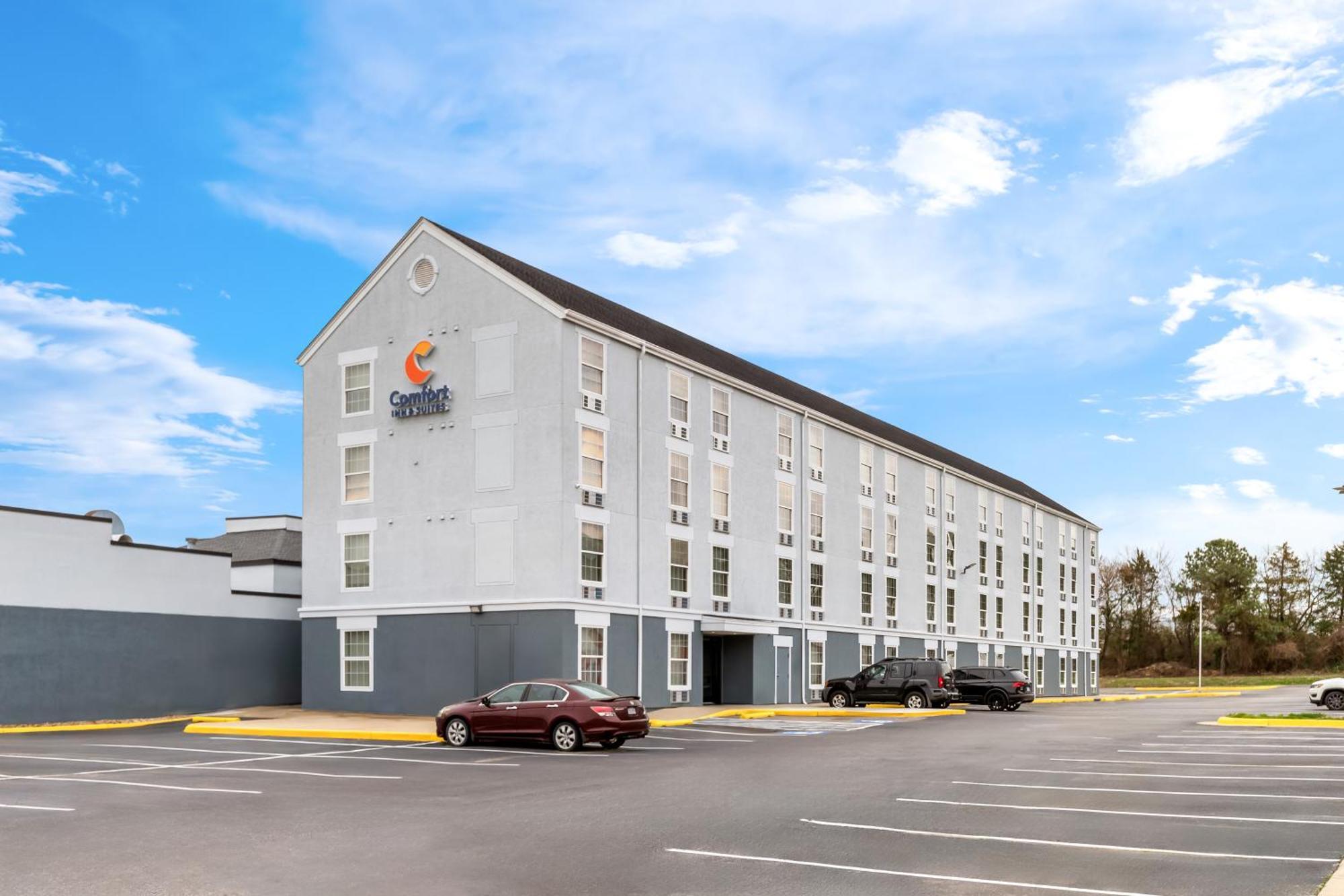 Comfort Inn & Suites Prince George - Fort Gregg Exterior photo